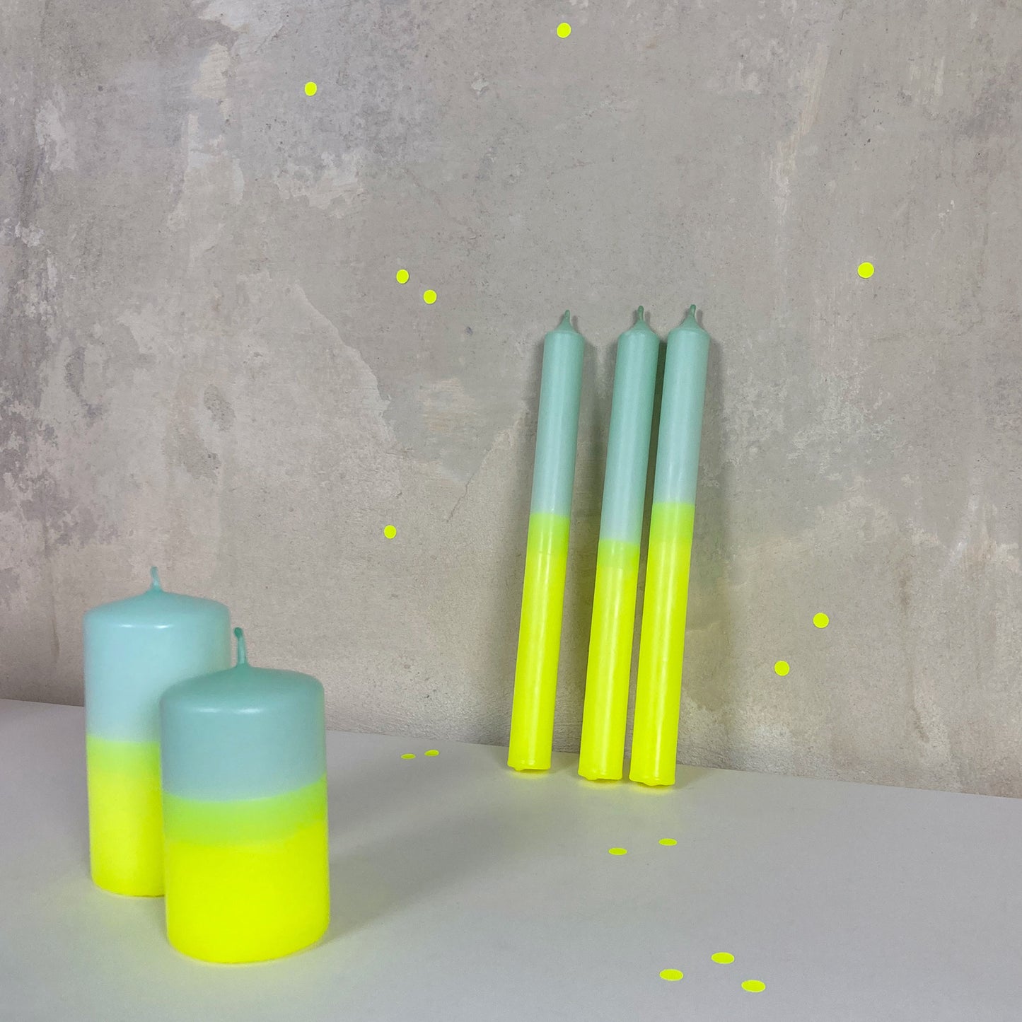 LICHTINSICHT | Stabkerzen | Neongelb + Salbei