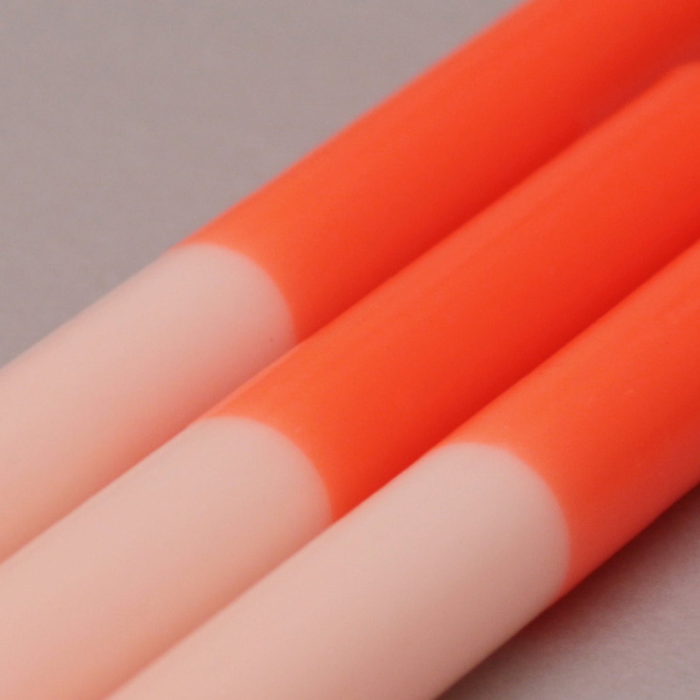 ORANGINELLA | Stabkerzen | Neonorange + Lachs