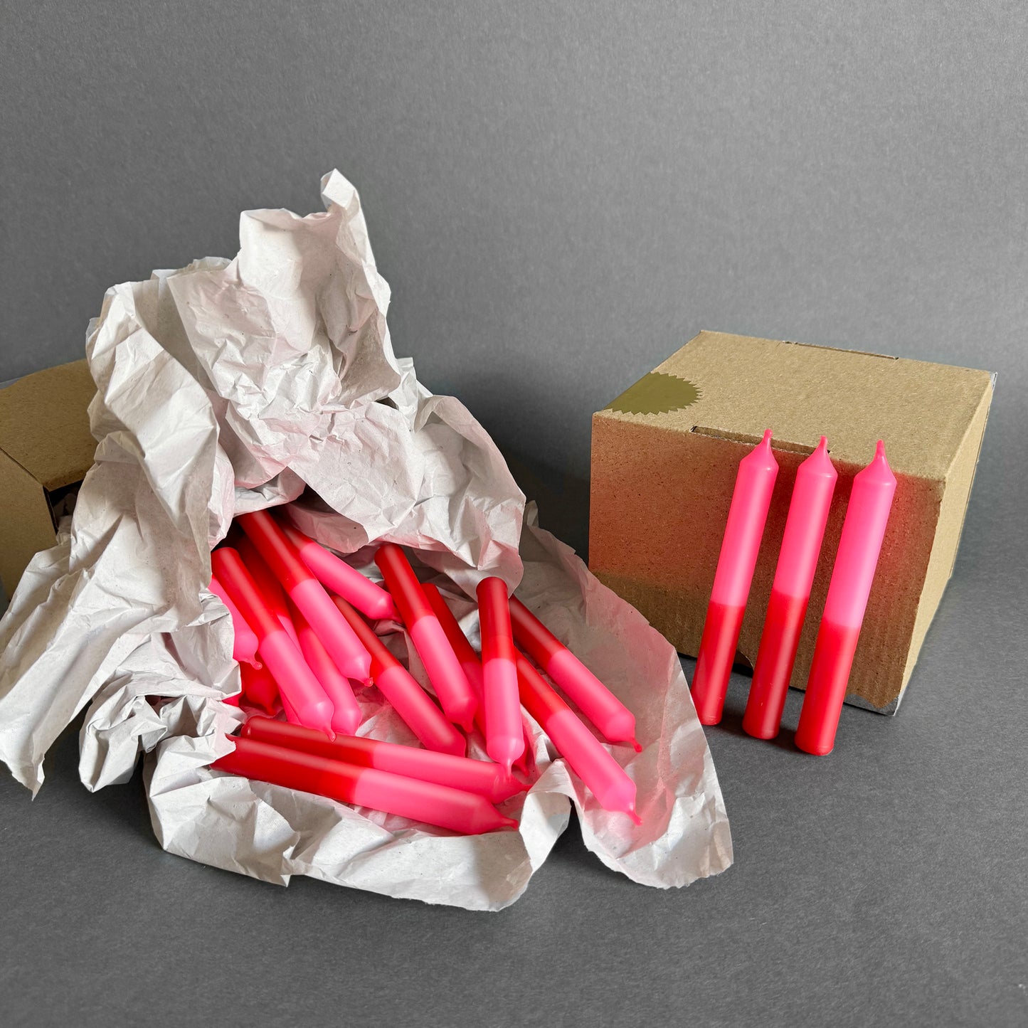 ABENDROT | 24er-Set Geburtstagskerzen | neonpink + karminrot