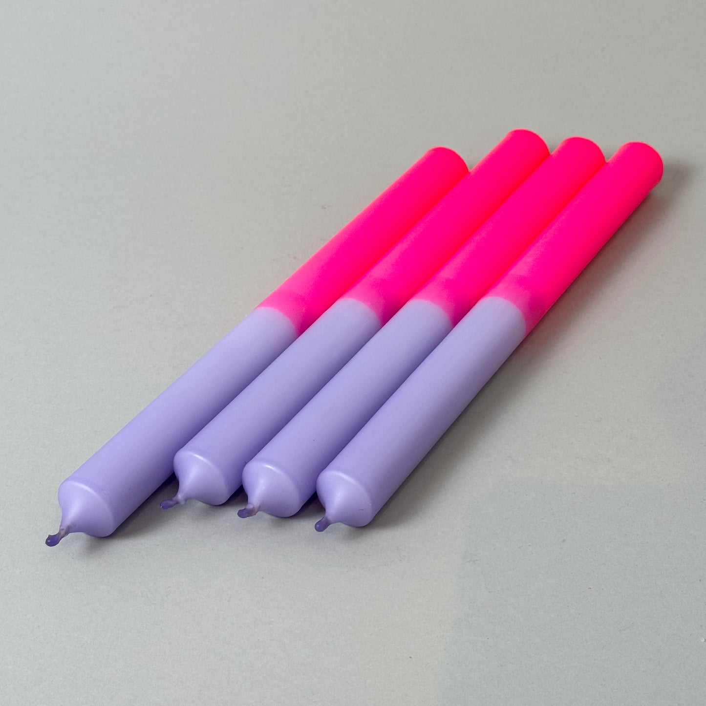 LILABRISE | Stabkerzen | Neonpink + Malve