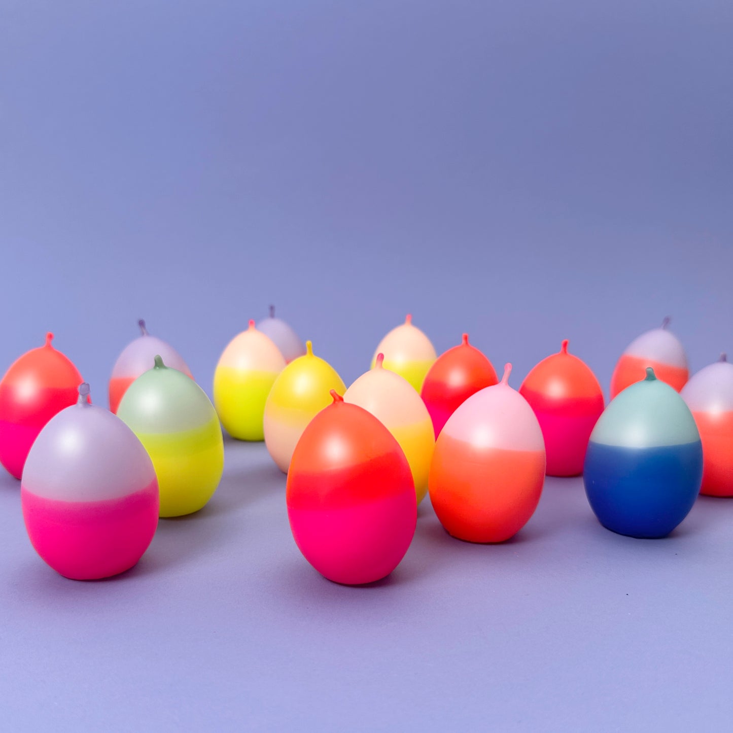 4 Eierkerzen im Karton | NEONKNALLER | Neonpink + Neonorange